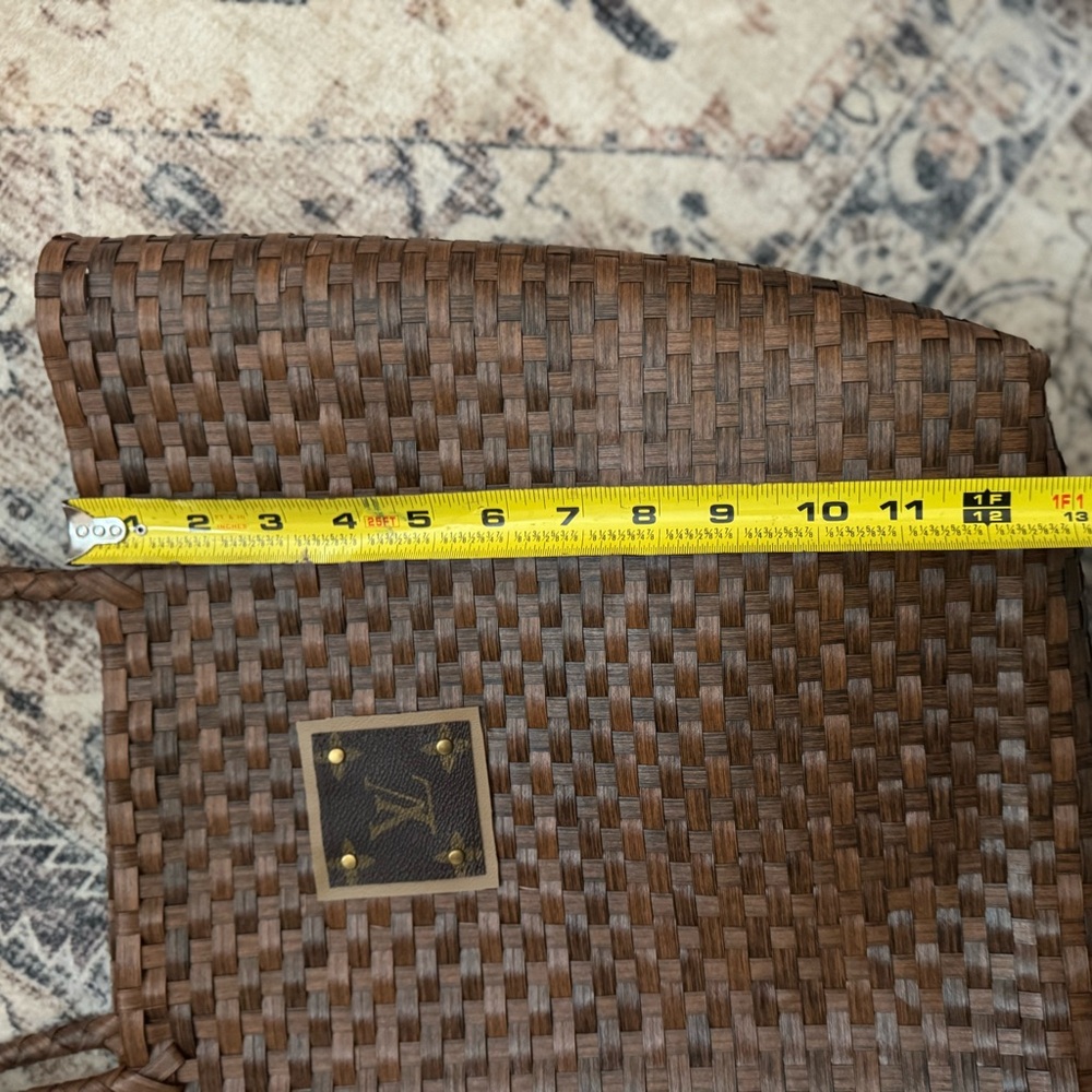 Woven Brown Tote with Plaque